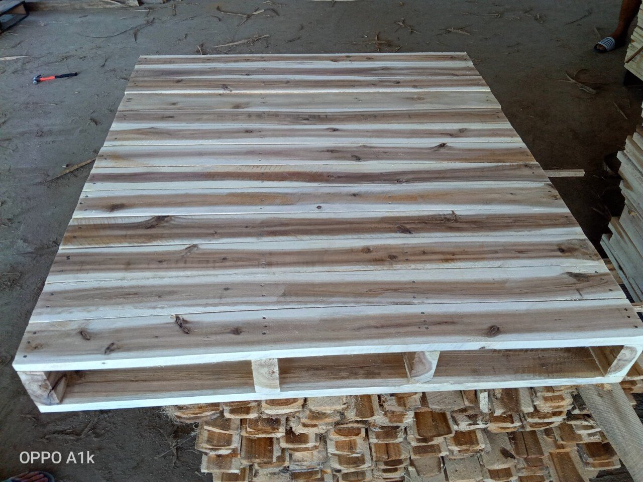 Pallet 1100x1100x130mm - Pallet 24H - Công Ty TNHH Sản Xuất Thương Mại Dịch Vụ Pallet 24H